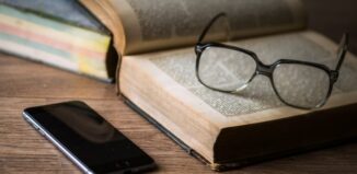 Appunti di diritto per l’insegnamento scolastico: l’autore presenta l’opera